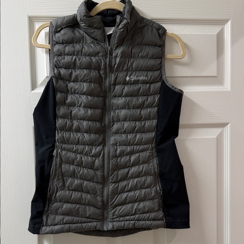 Columbia Women's Charcoal and Black Puffer Vest